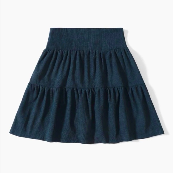 Embroidered Blue Mini Skirt from ROMWE - Picture 2 of 3